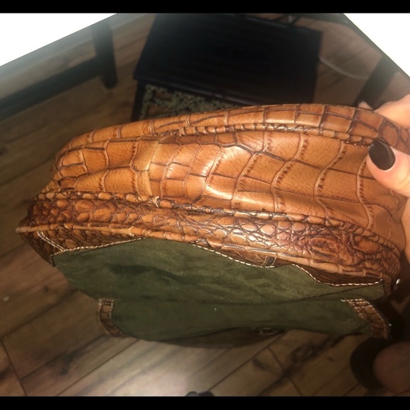 Messenger Style Purse army green suede with Leather accents - Picture 10 of 12